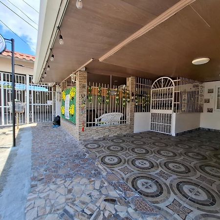 Ferienwohnung Lilia House 15 Minutos Aeropuerto Panama Stadt Exterior foto